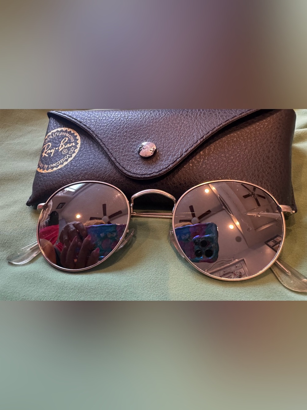 Ray-Ban Round Metal Sunglasses - Black Lenses & Silver Frame - Picture 2 of 5